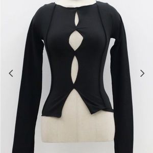 ❌SOLD❌ cut out top